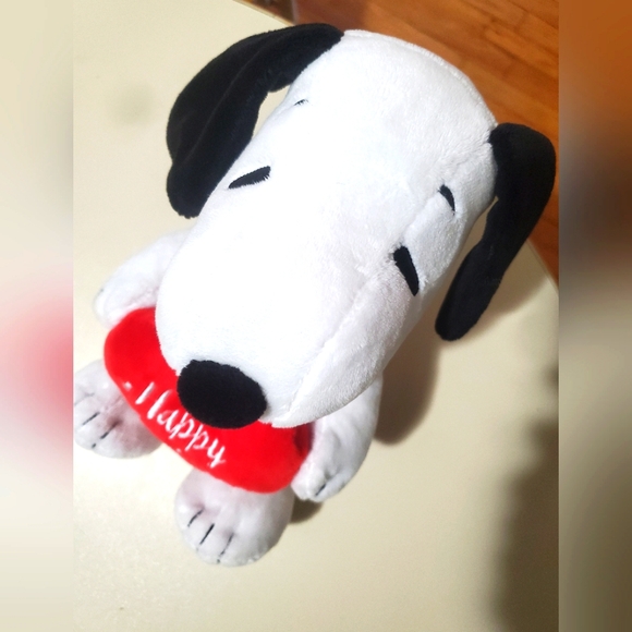 Snoopy Peanuts Be My Valentine Plush Animated SongValentines Day 2024 CVS - Picture 4 of 7